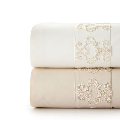 Cama de cama más barata 100% de poliéster de microfibra de encaje con alfombra Cama de novia de lujo 3/4 piezas