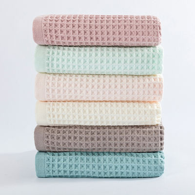 Blanco de algodón suave Waffle tejido 1pc cantidad Lavado y teñido perfecto para el bebé