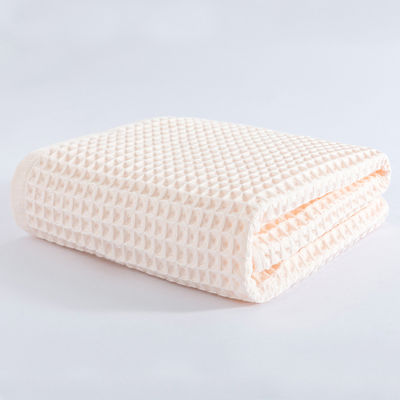 Blanco de algodón suave Waffle tejido 1pc cantidad Lavado y teñido perfecto para el bebé