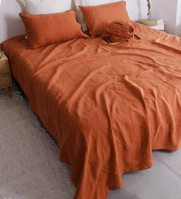 Crear un dormitorio acogedor con nuestro conjunto de toda la temporada de 100% de lino francés de piedra lavada