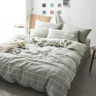 Set de ropa de cama de algodón transpirable y duradero con diseño impreso moderno para un sueño cómodo
