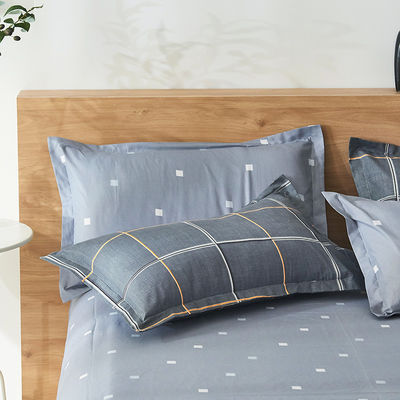 Tejido de poliéster 100% King Size Linen Set de habitación con cubierta de edredón y sábana plana