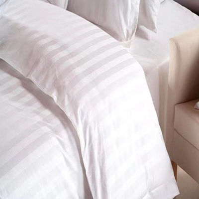 Comodidad de poliéster de hoteles de ropa de cama y colcha de set de tamaño personalizado